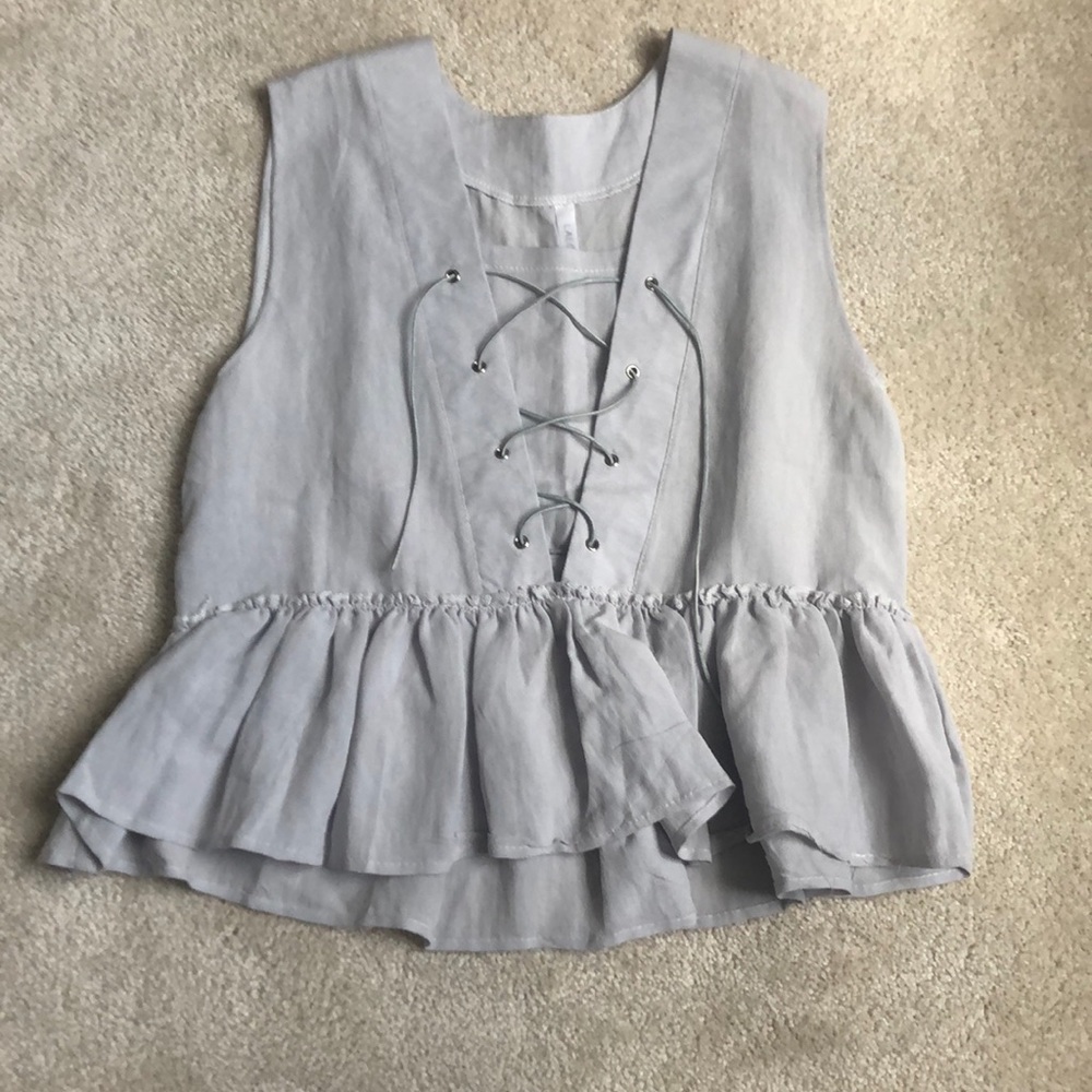 grey blouse